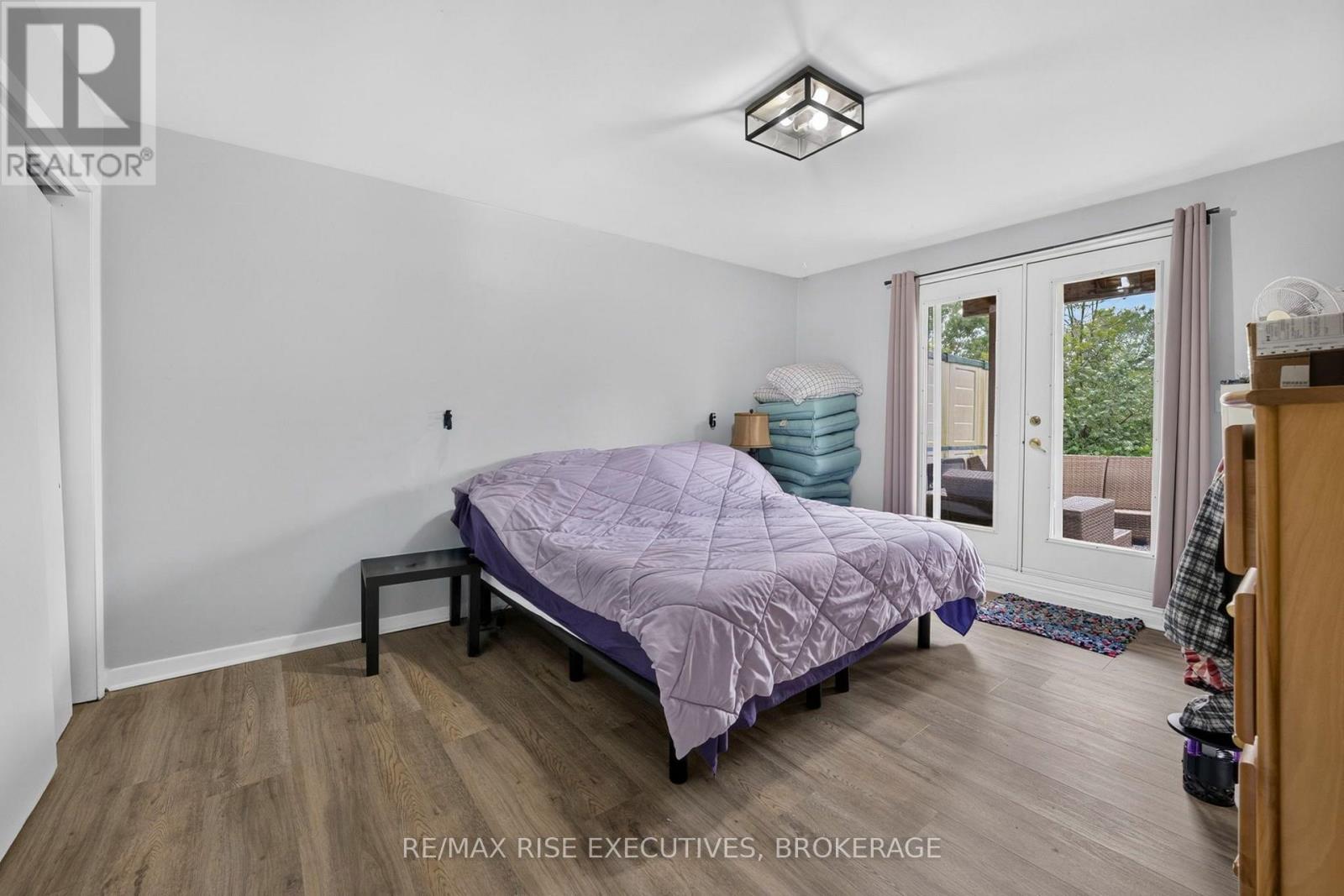 33 MONTGOMERY BOULEVARD - 21