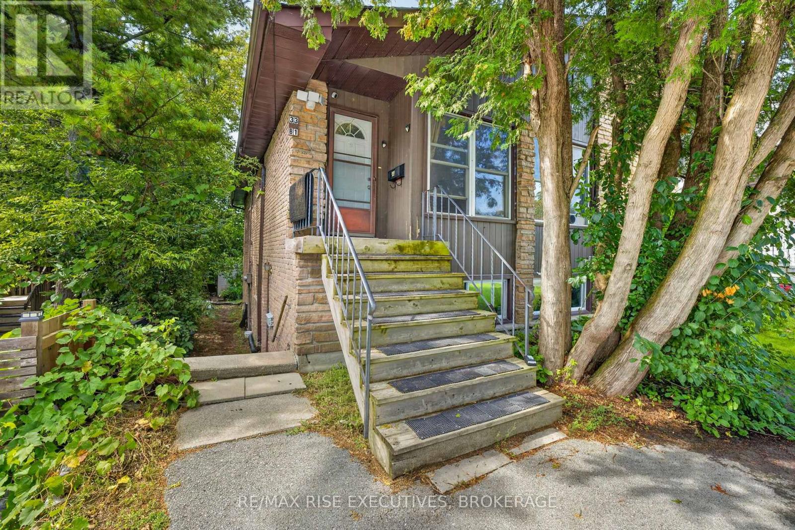 33 MONTGOMERY BOULEVARD - Image 23