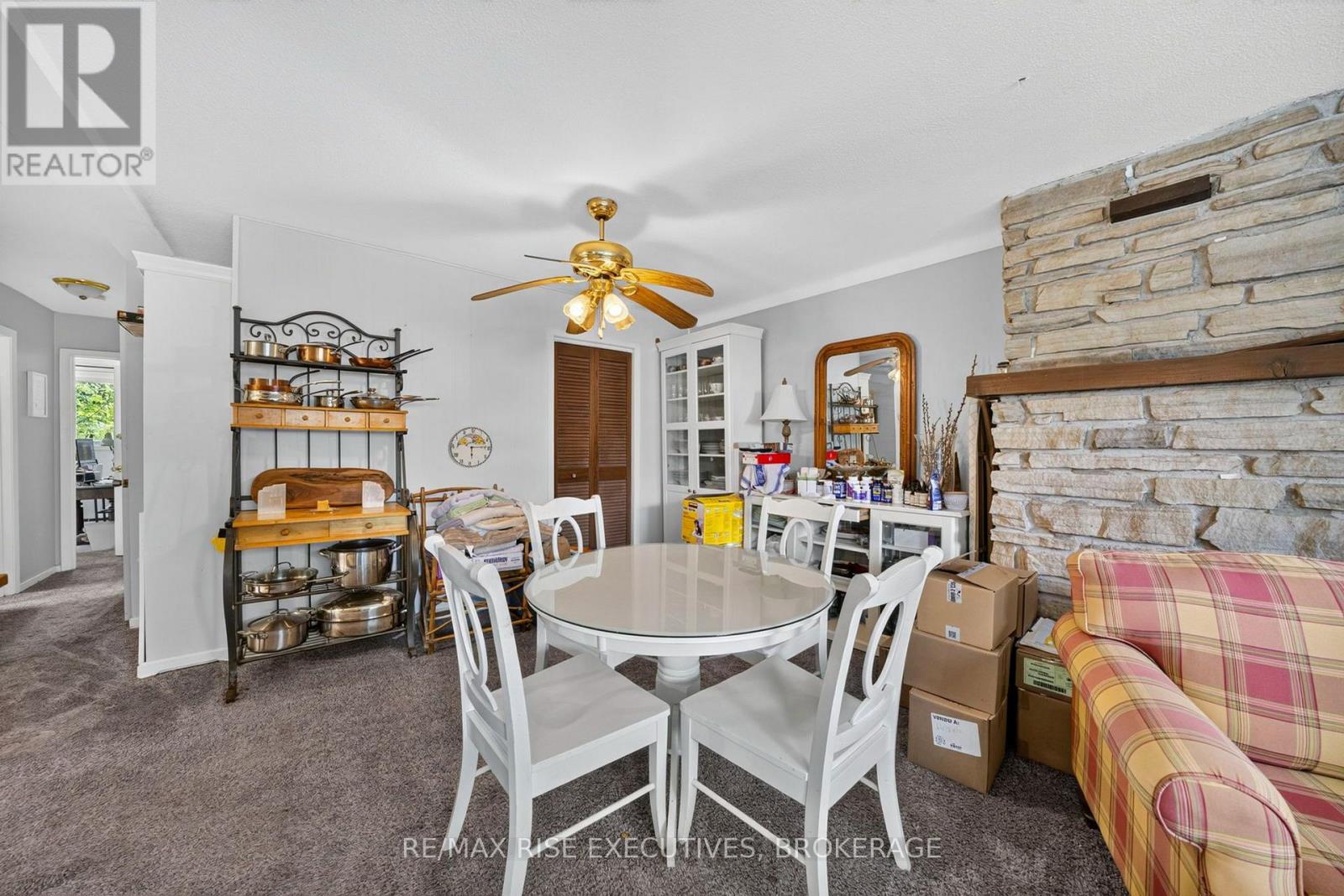 33 MONTGOMERY BOULEVARD - Image 37