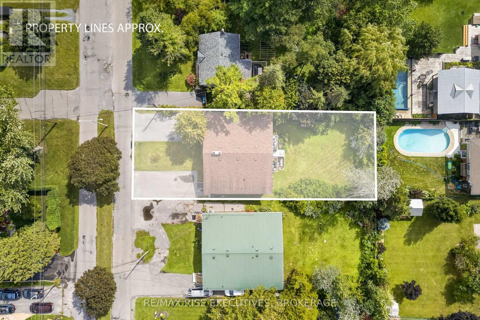 33 MONTGOMERY BOULEVARD - 50