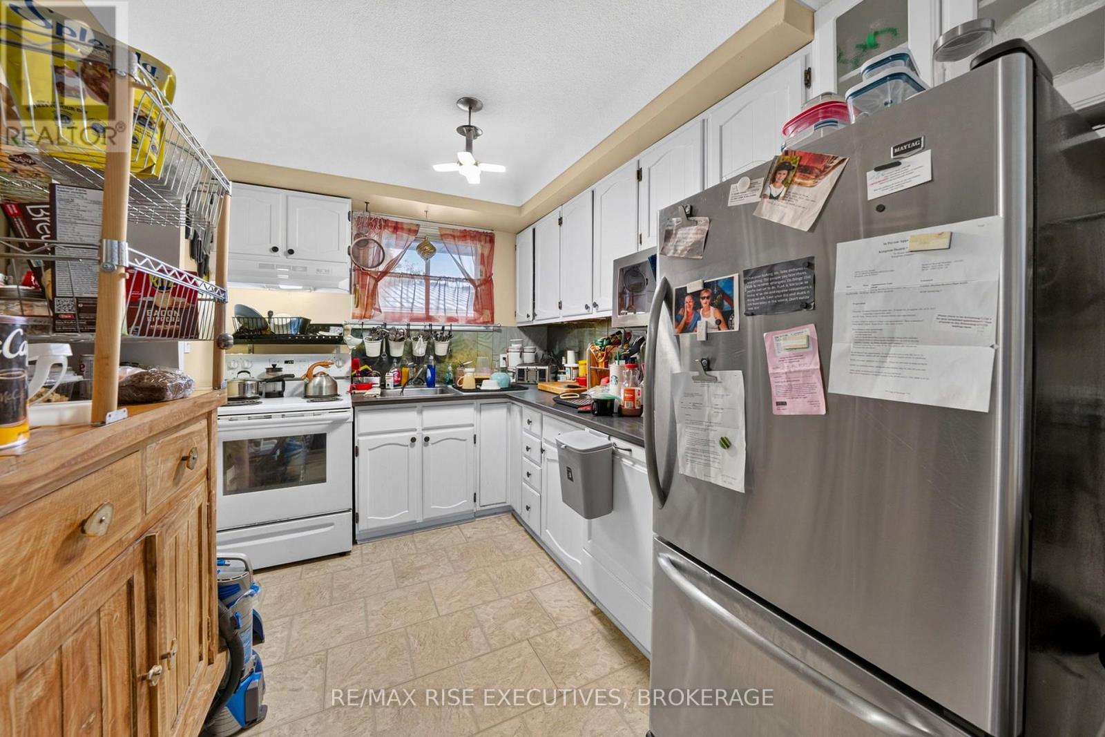 33 MONTGOMERY BOULEVARD - 7