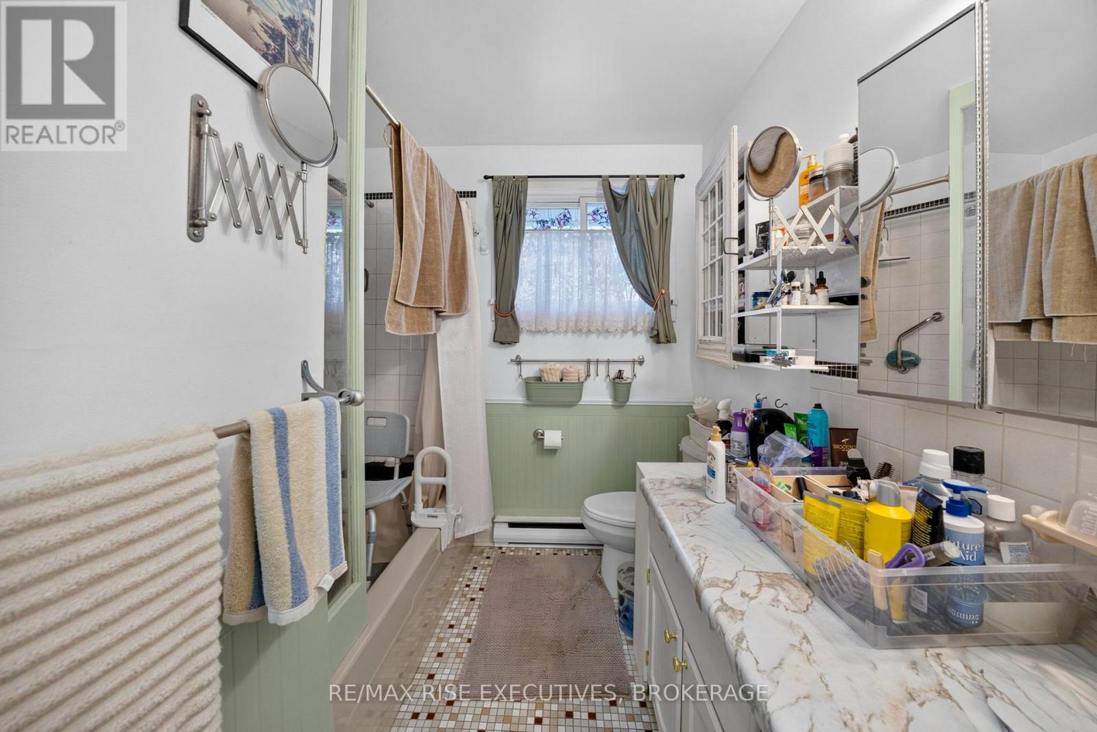 33 MONTGOMERY BOULEVARD - Image 9
