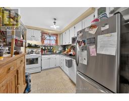 Dining room - 33 Montgomery Boulevard, Kingston, ON K7M3N7 Photo 7