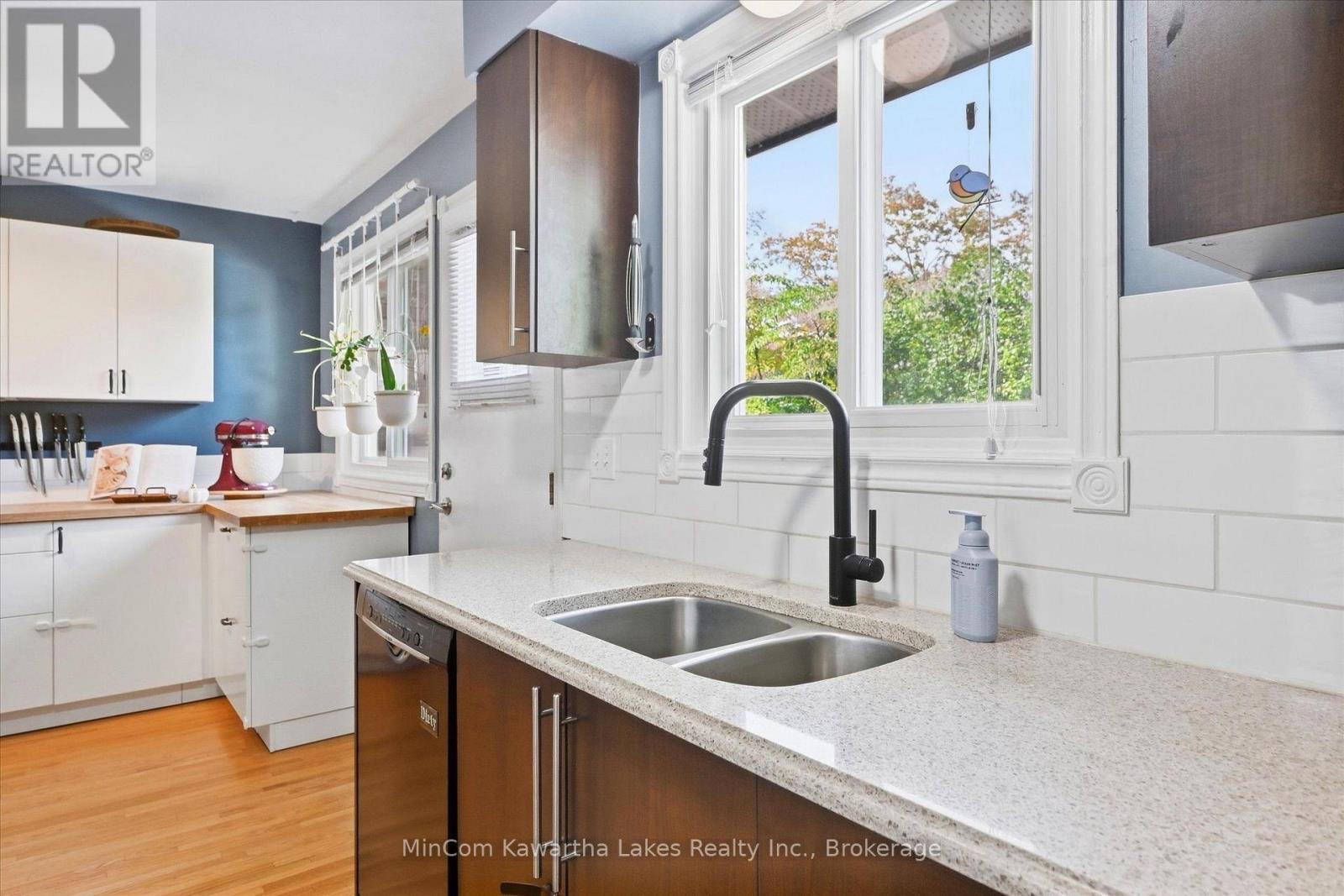 472 HIGHLAND ROAD - 15