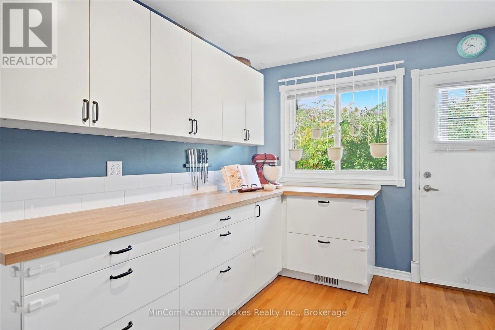 472 HIGHLAND ROAD - 20