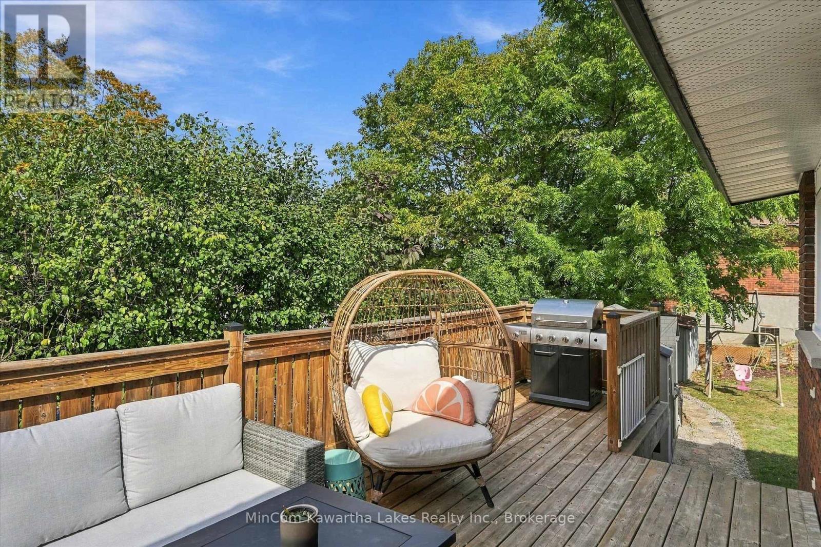 472 HIGHLAND ROAD - 43