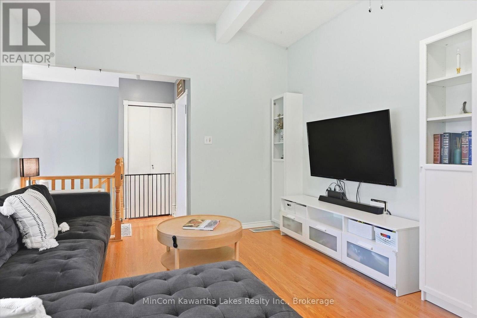 472 HIGHLAND ROAD - 6