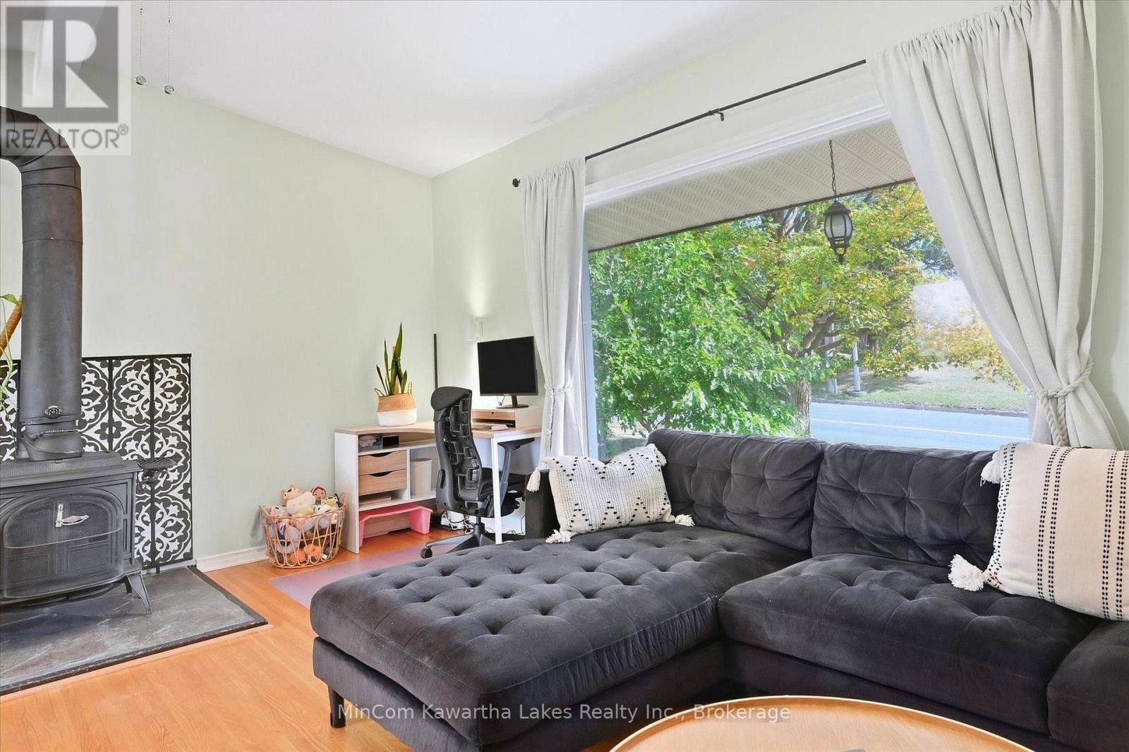 472 HIGHLAND ROAD - 8