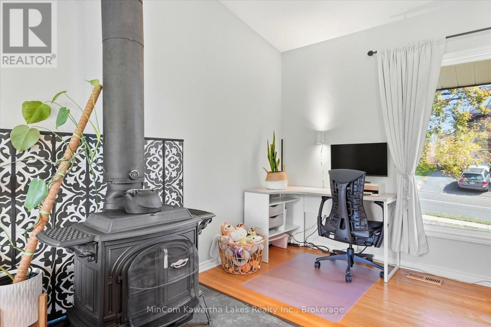 472 HIGHLAND ROAD - 9