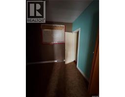302 & 304 Livingstone Road, Pelly, SK S0A2Z0 Photo 11