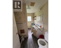 Dining nook - 302 & 304 Livingstone Road, Pelly, SK S0A2Z0 Photo 8