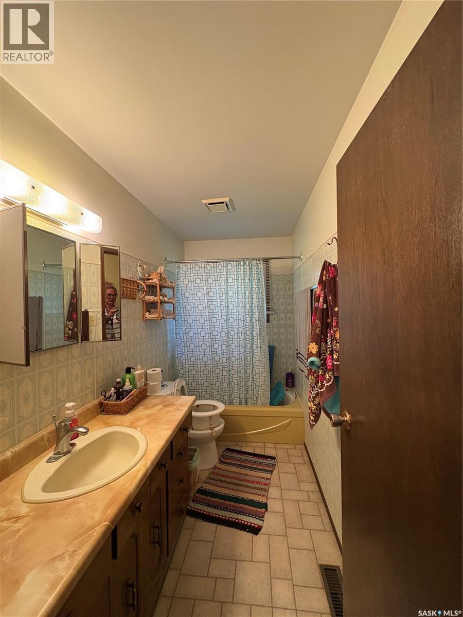 300 Livingstone Road, Pelly — photo 11