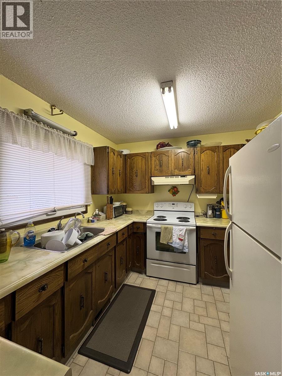300 Livingstone Road, Pelly — photo 5