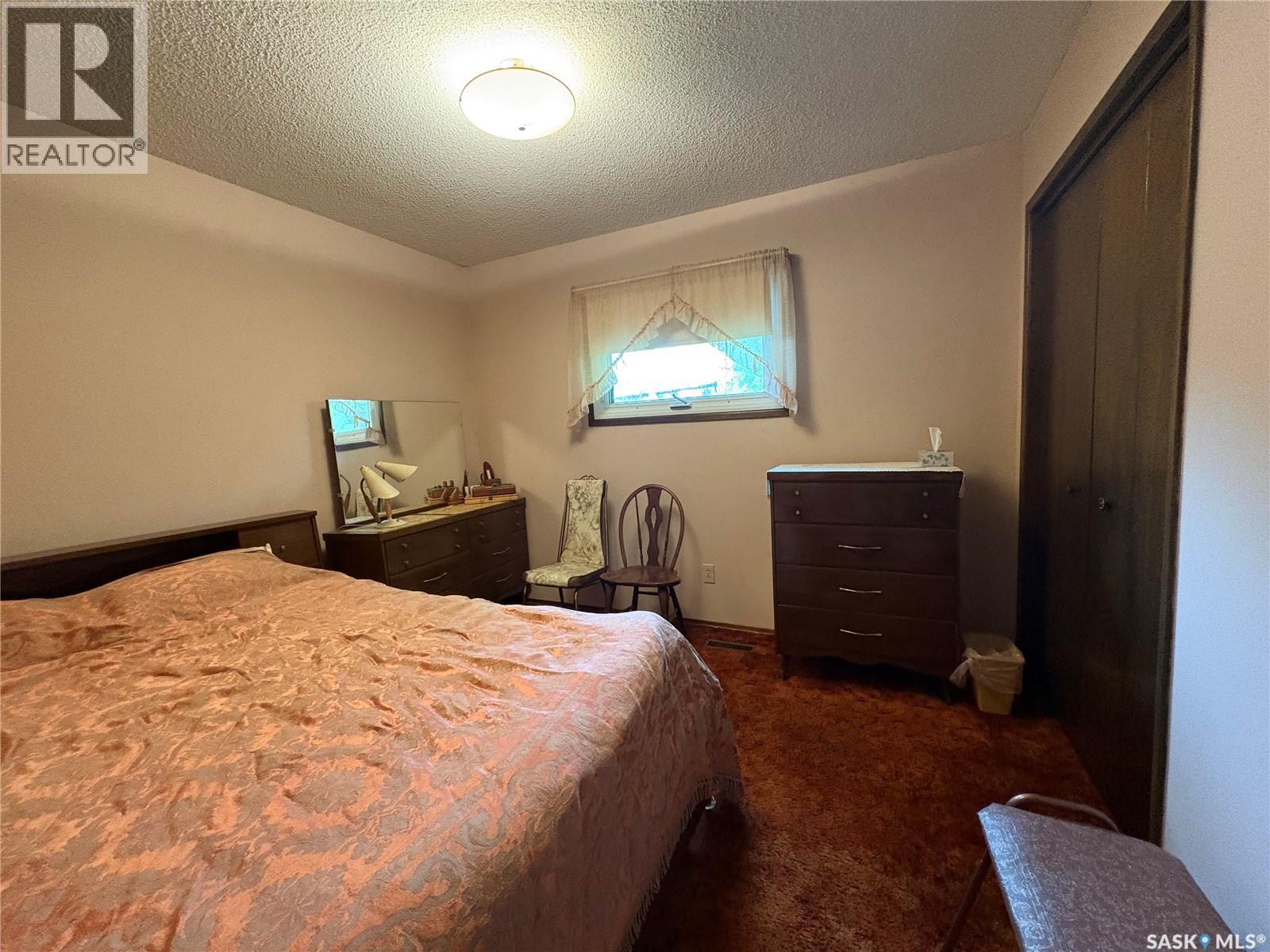 300 Livingstone Road, Pelly — photo 9