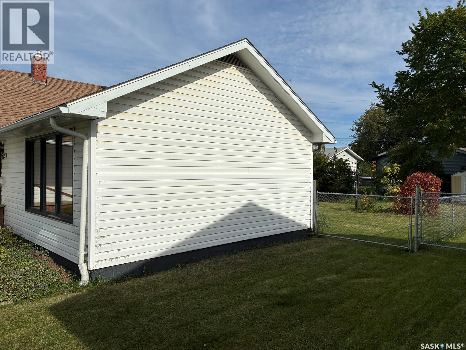 510 Centre STREET, Meadow Lake — photo 3