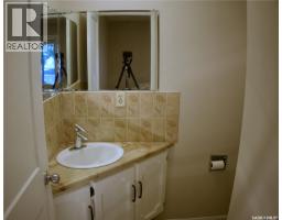 Den - 714 4th Street S, Martensville, SK S0K2T0 Photo 10