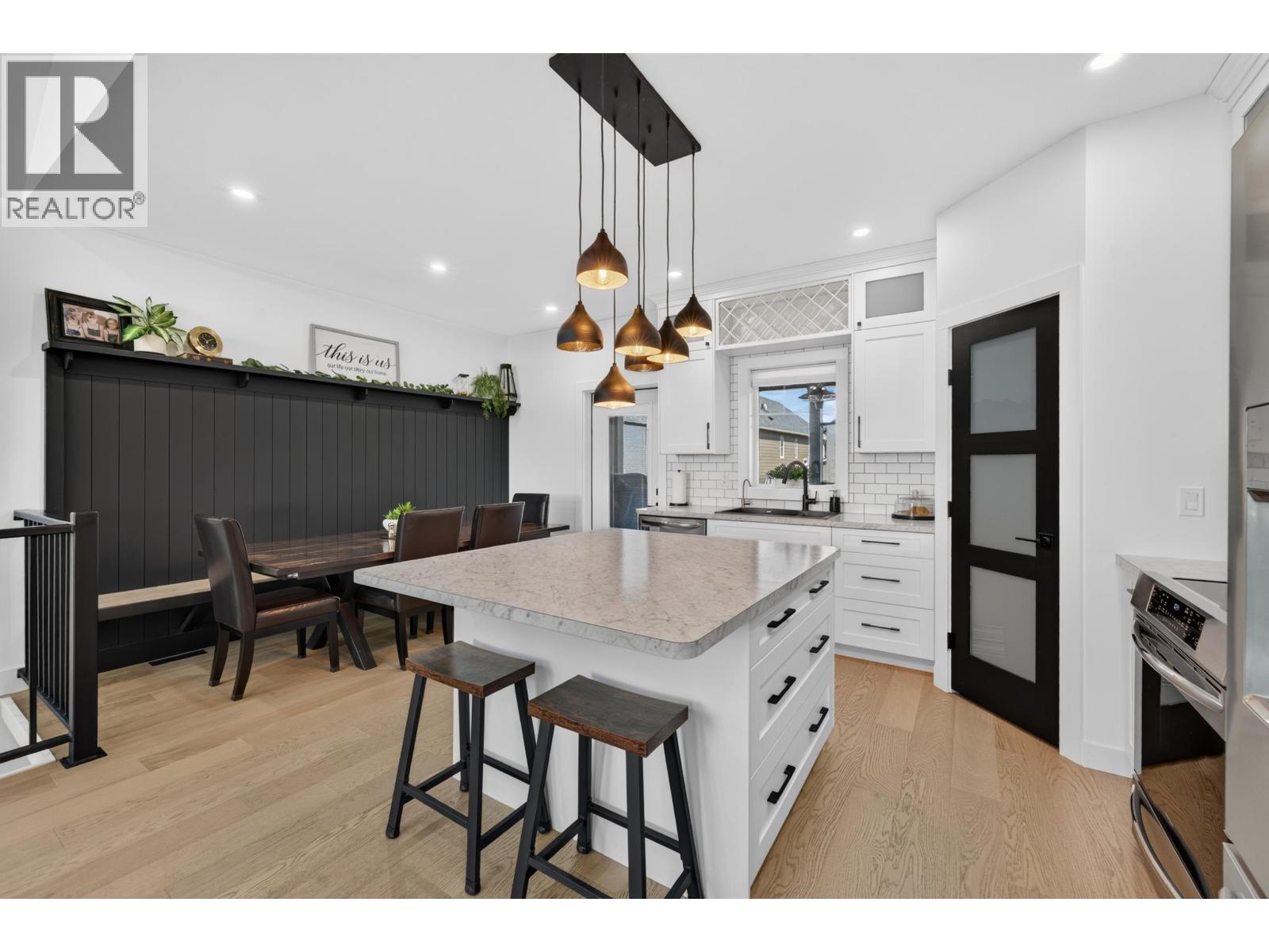 11212 114 AVENUE - Image 6