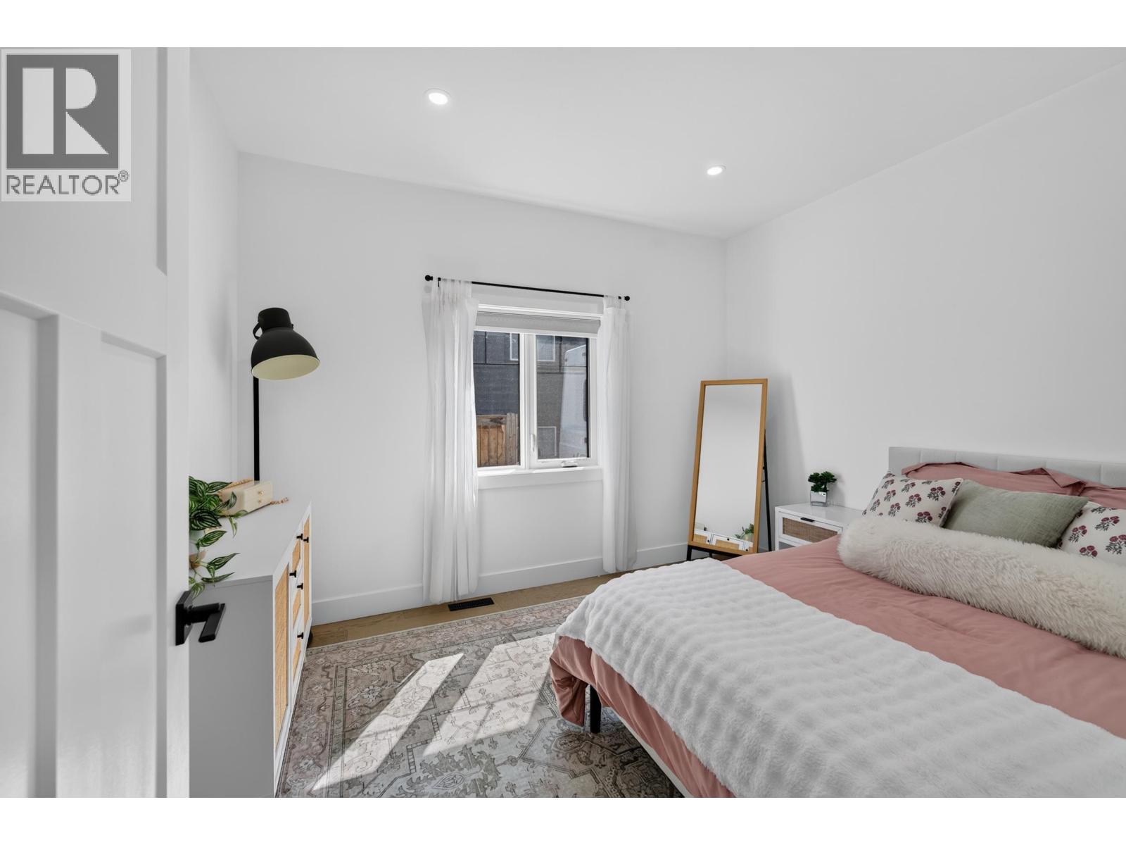 11212 114 AVENUE - Image 17