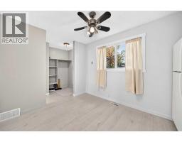 Bedroom - 197 Cedardale Road Sw, Calgary, AB T2W5A8 Photo 8