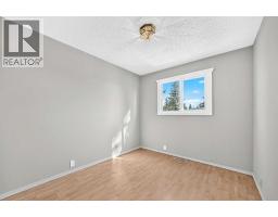 197 Cedardale Road Sw, Calgary, AB T2W5A8 Photo 22