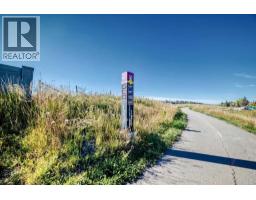 197 Cedardale Road Sw, Calgary, AB T2W5A8 Photo 45
