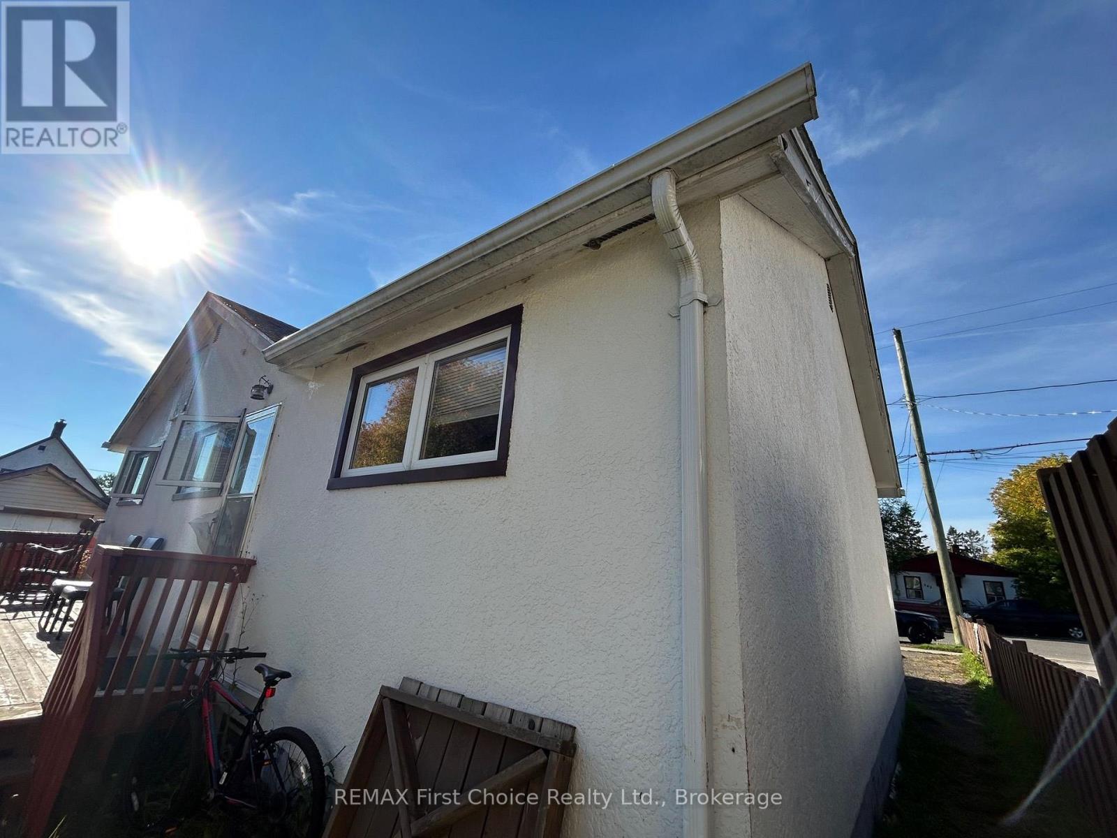 344 CORNWALL AVENUE - 4