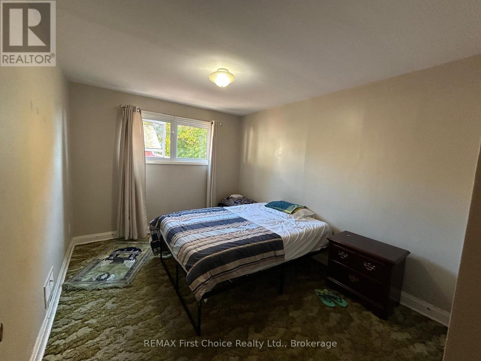 344 CORNWALL AVENUE - 9