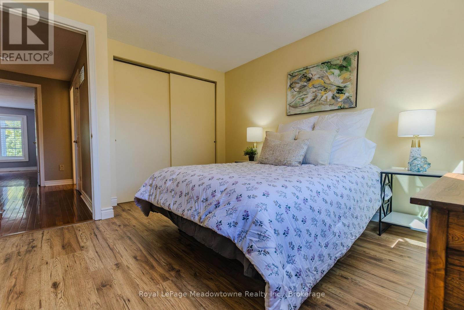 902 LAURIER AVENUE - 27