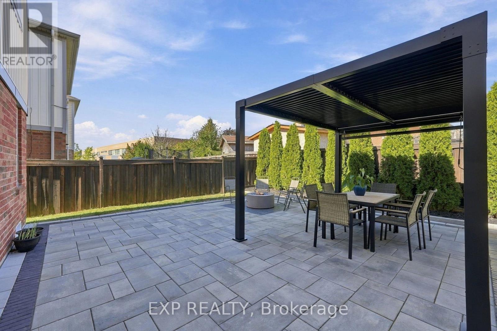 48 THACKERY DRIVE - 39