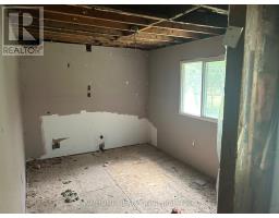 8 Christidis Drive, Georgina, ON L0E1L0 Photo 9