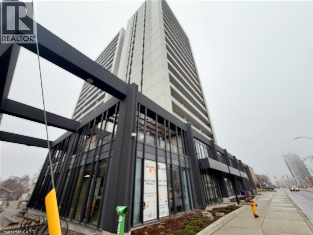 #301 741 KING Street W - 4