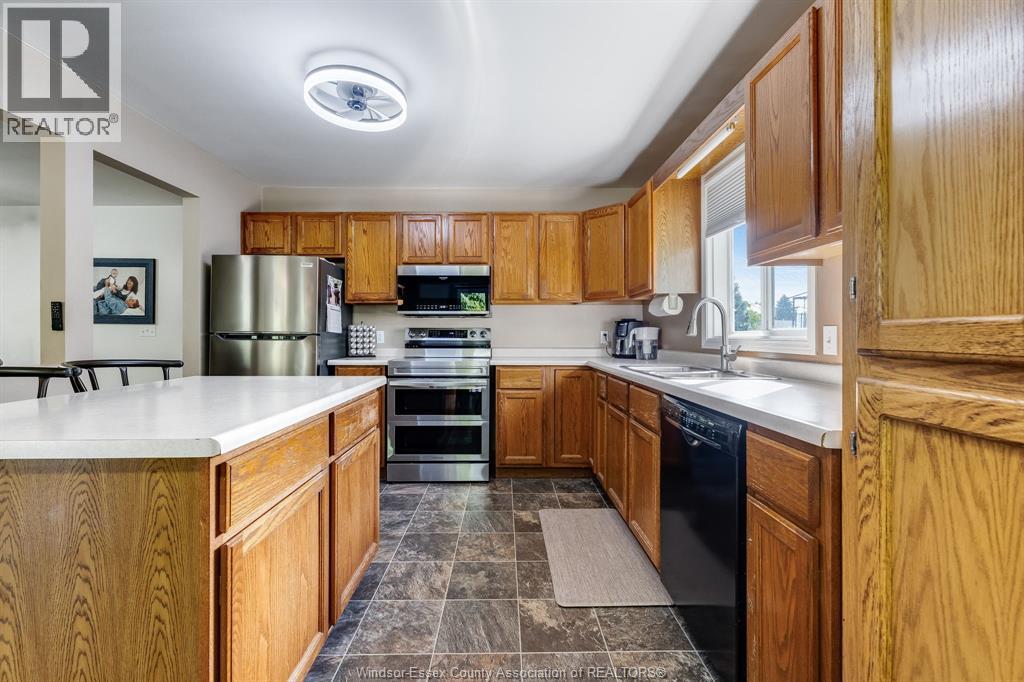 47 ROSE AVENUE - 9