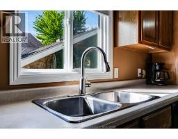 Kitchen - 47 Rose Avenue, Tilbury, ON N0P2L0 Photo 10