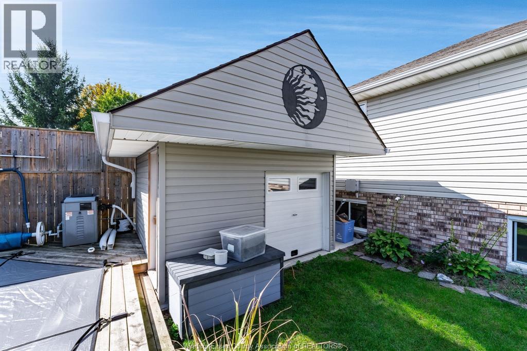 47 ROSE AVENUE - 36
