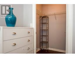 408 - 12 Yonge Street, Toronto, ON M5E1Z9 Photo 7