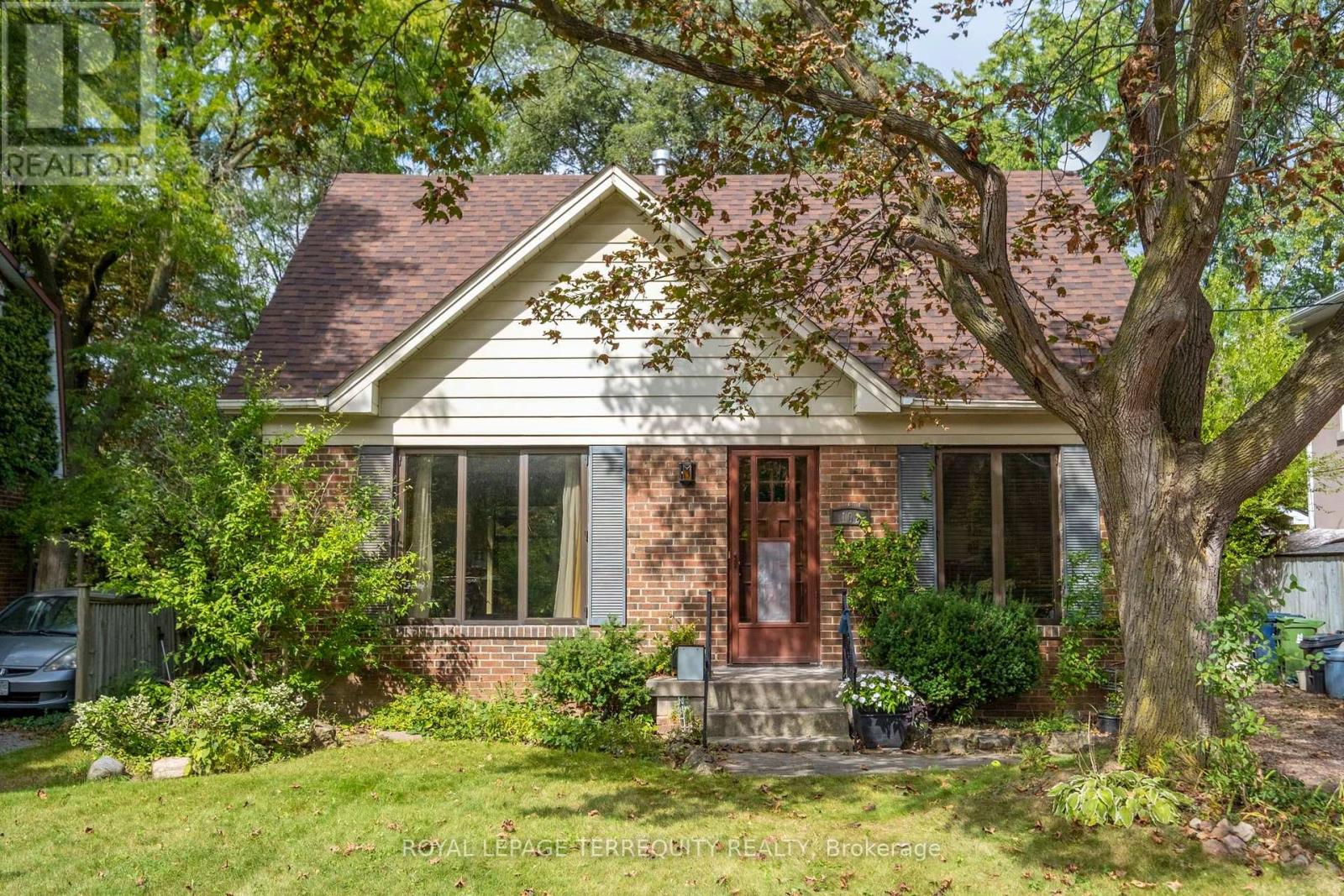 102 ANNDALE DRIVE - 1