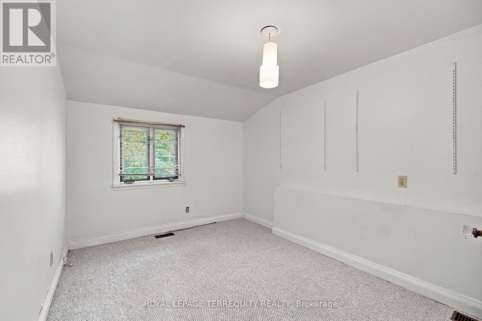102 ANNDALE DRIVE - 18