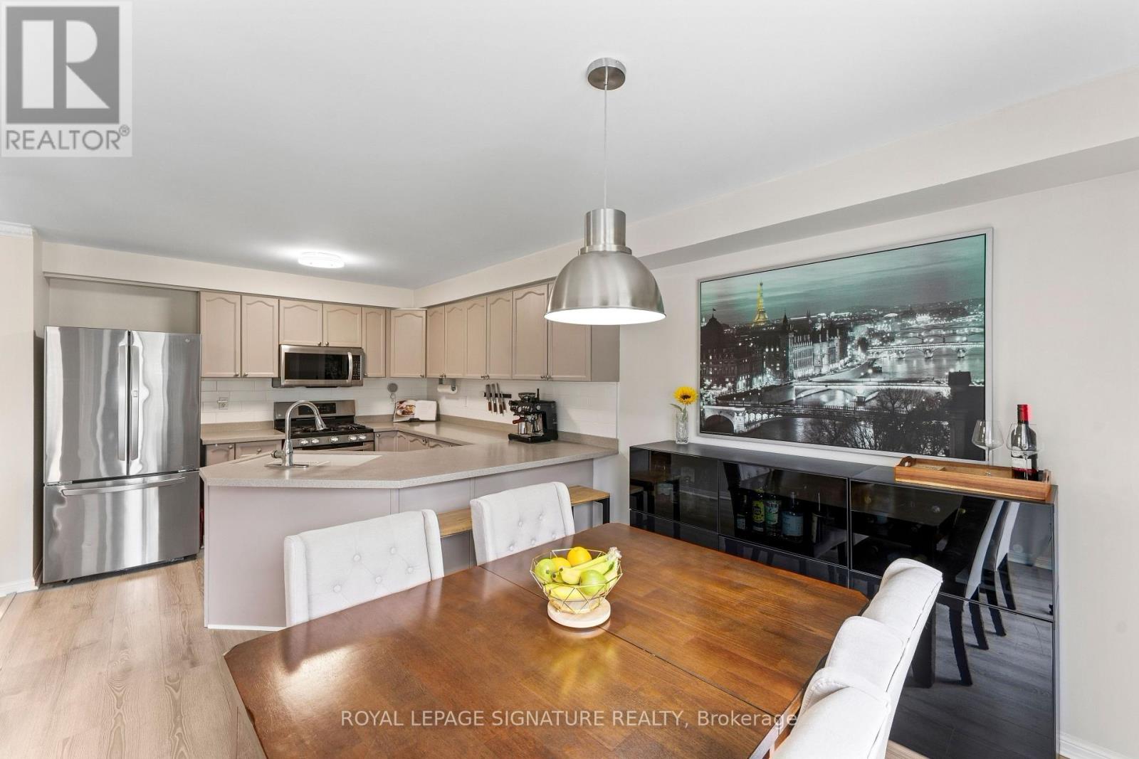 16 BEACHAM CRESCENT - 11