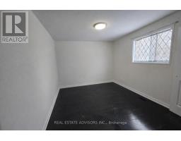 712 Annland Street, Pickering, ON L1W1B4 Photo 8