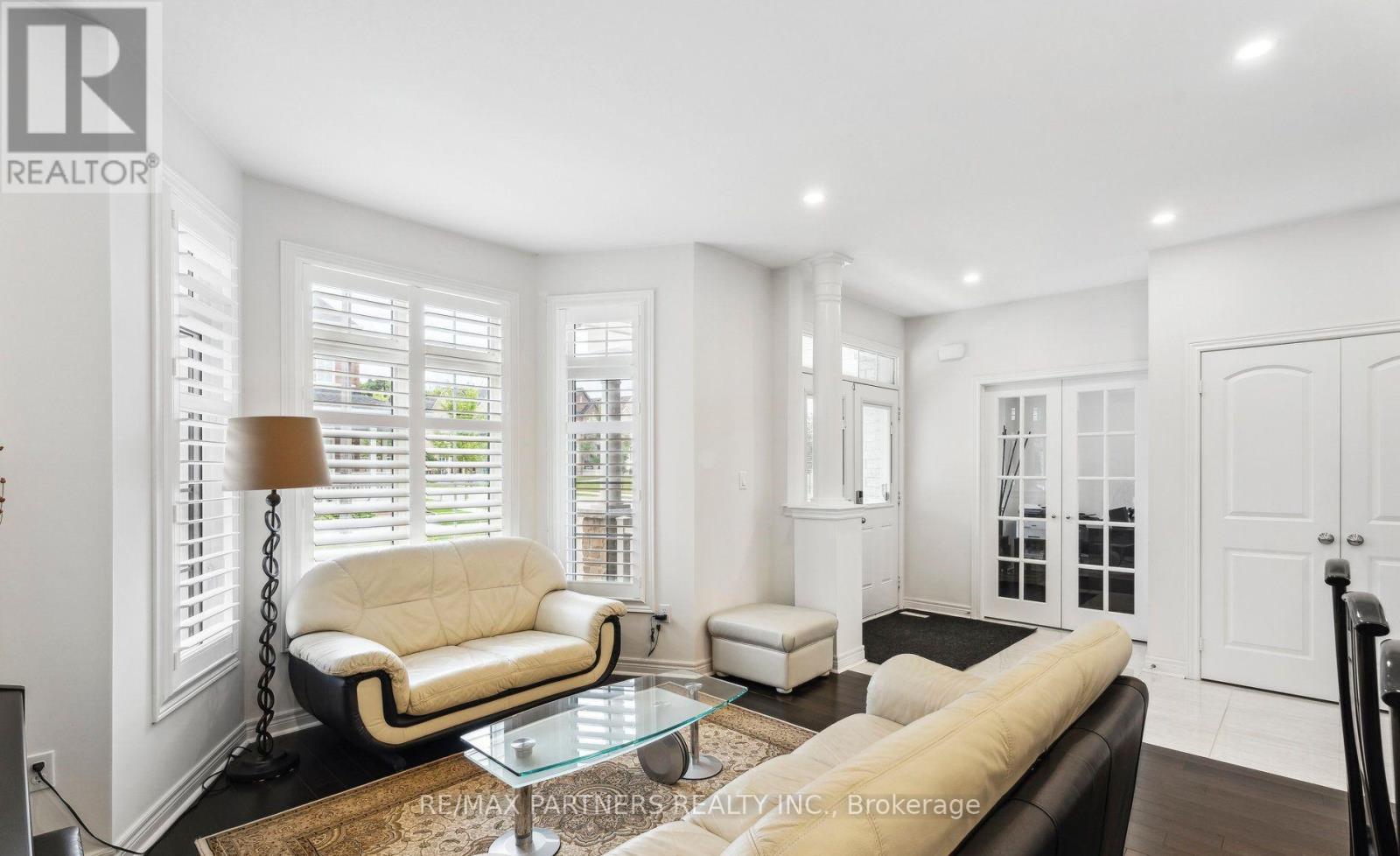 2 PORTIA STREET - Image 5