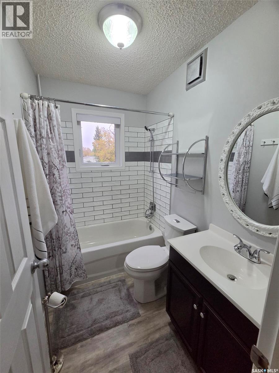 228 Railway AVENUE, Wawota — photo 18