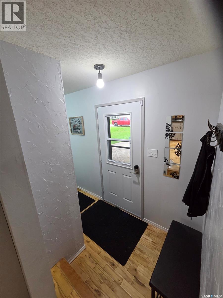 228 Railway AVENUE, Wawota — photo 5