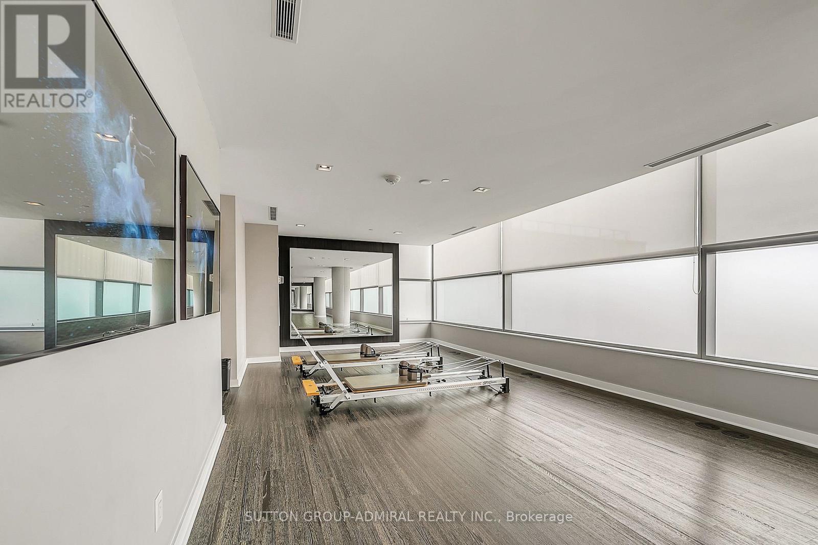 #1005 55 ONEIDA CRESCENT - Image 24