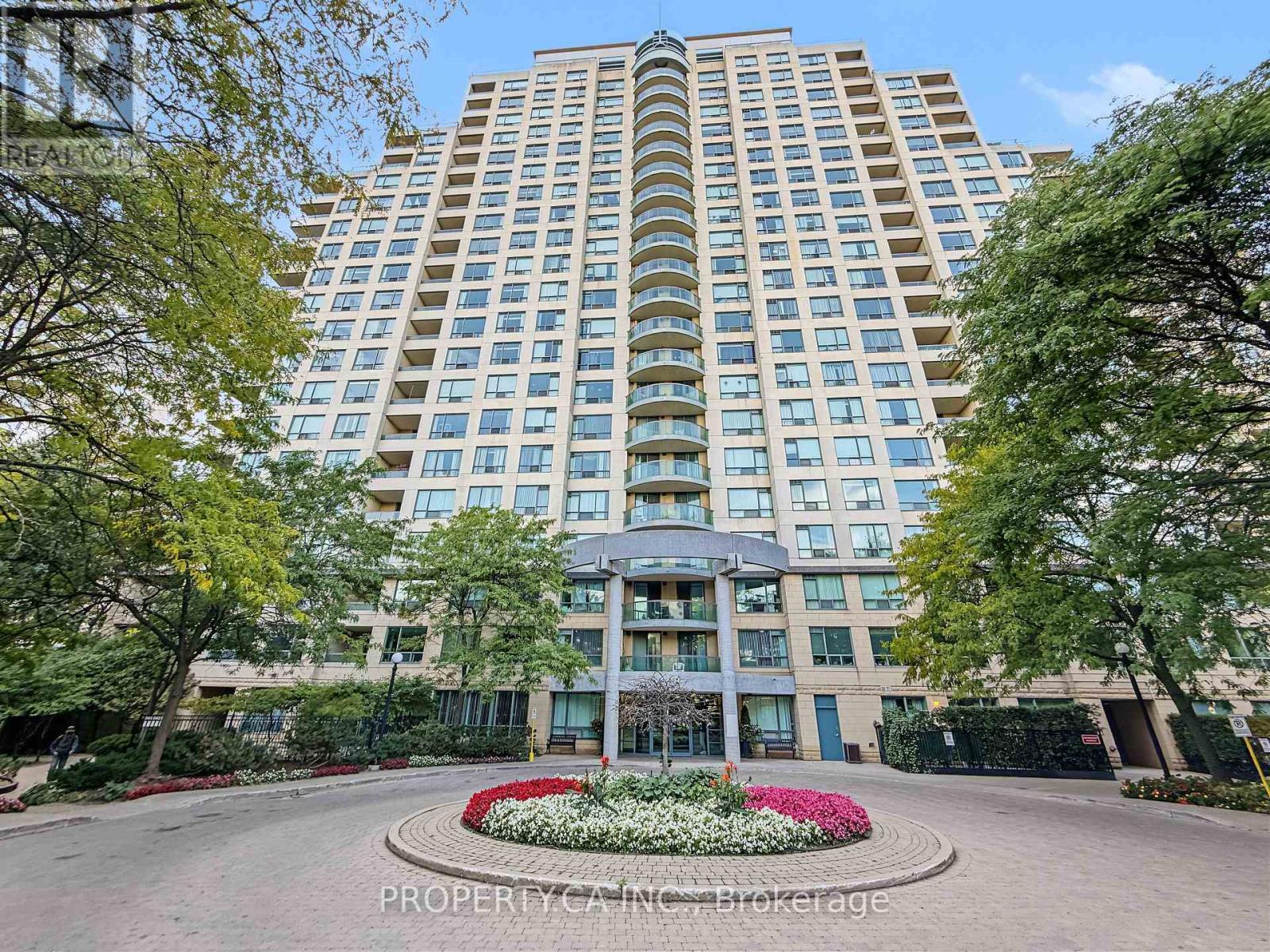 238 Doris Unit 812