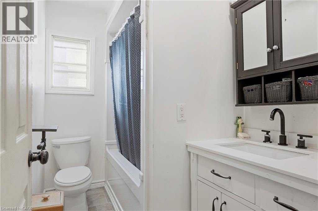 21 EXETER Avenue - 5