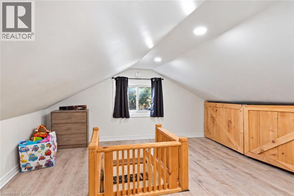 21 EXETER Avenue - 8