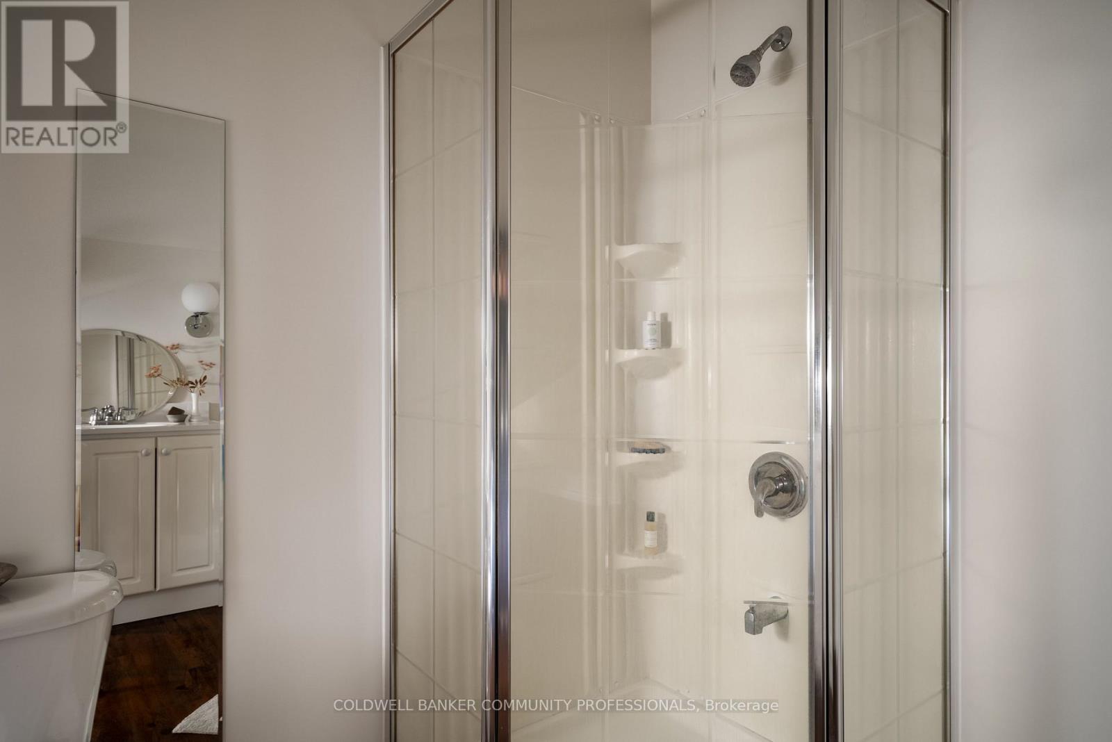 155 SHERMAN AVENUE S - 25
