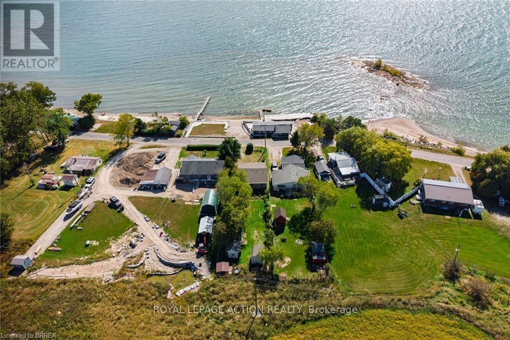 1459 LAKESHORE ROAD - 21