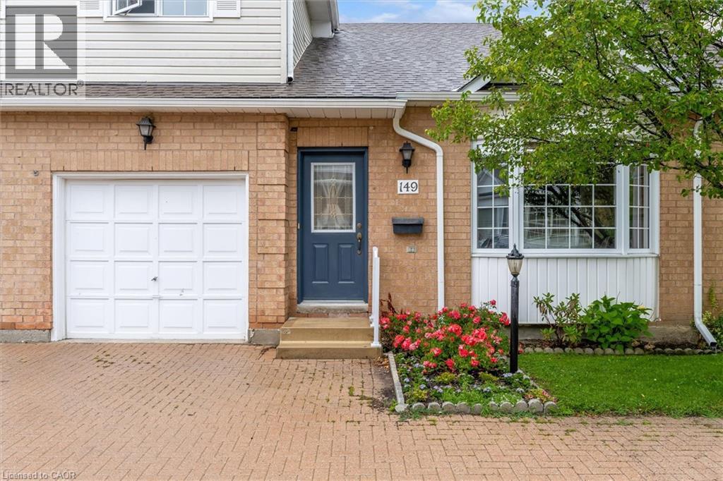 149 SILVERBIRCH Boulevard - 2