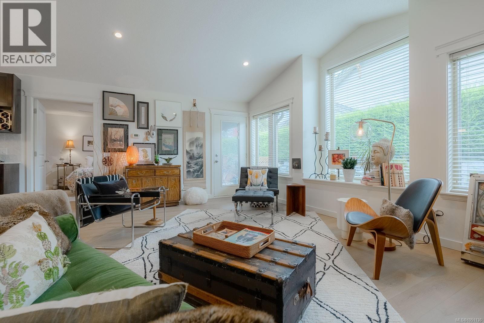 #5 3774 12th Ave - 15